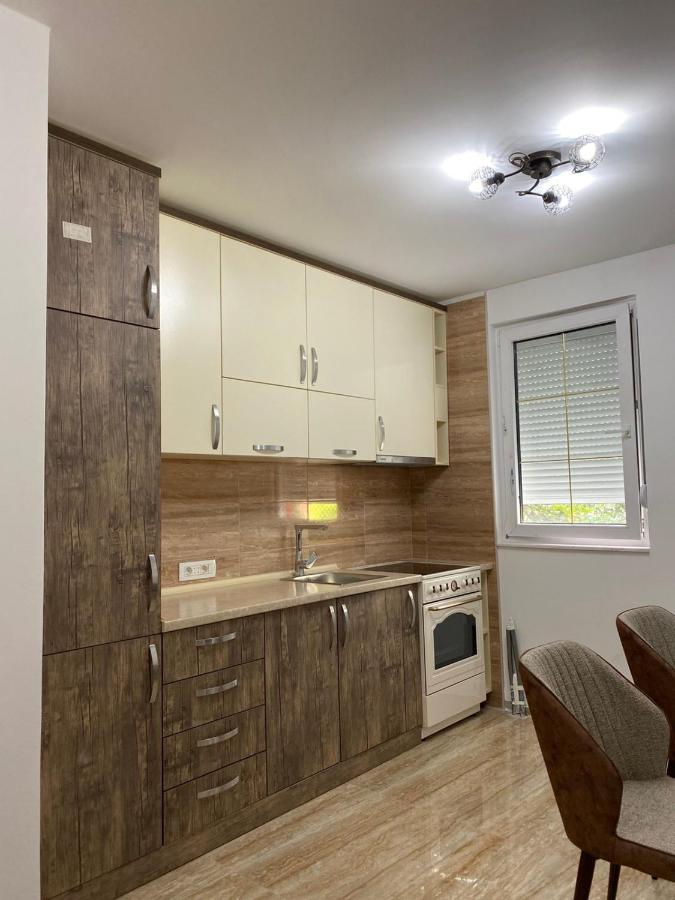 Apartman 02 Бар Екстериор снимка